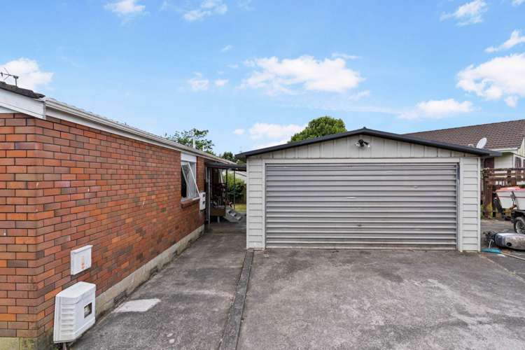 21 Oreti Place Clover Park_25