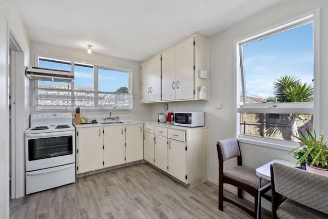 2/4 Taranui Place Bromley_1