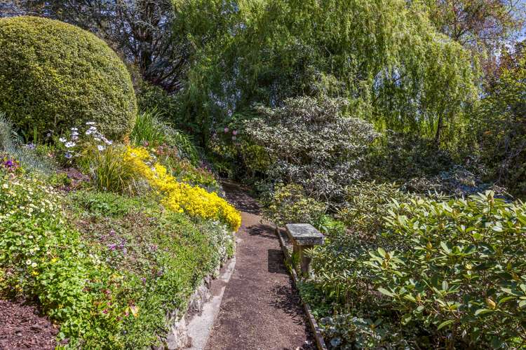 1624 Cust Road Cust_18