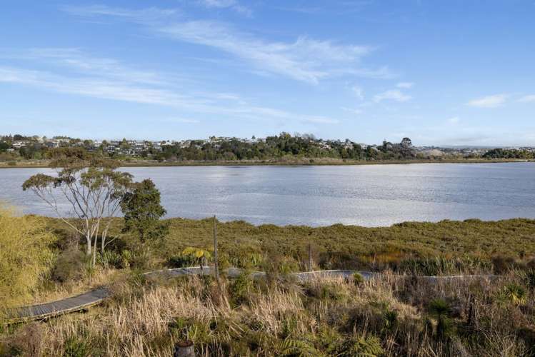 10 Bay Street Matua_6