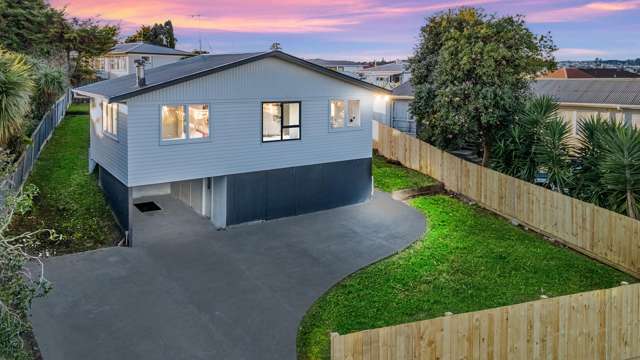 Massive 6 bedroom, ready to move in !!