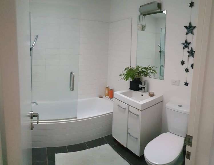 B402/525 East Coast Road Browns Bay_7