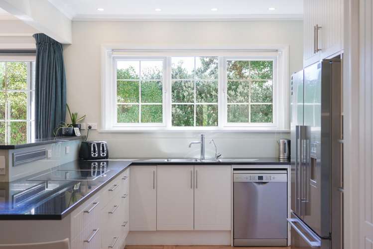1 Rosetta Road Raumati South_8
