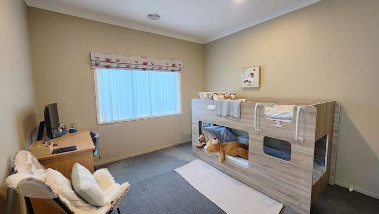 73 Amesbury Drive Churton Park_10