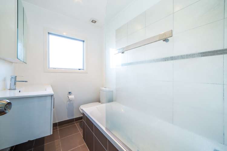 2/36 Miro Street New Lynn_10