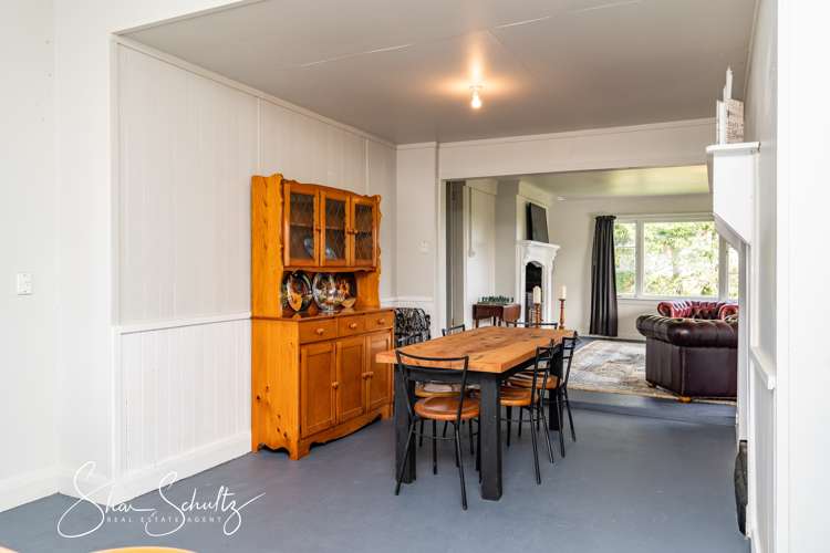 1 Kirk Road Maungaturoto_7