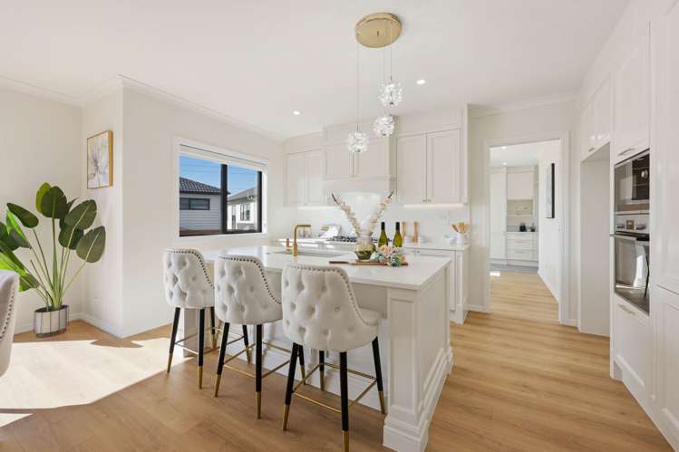 17 Ballyalton Crescent Flat Bush_35