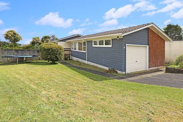 18 Miltonia Avenue Te Atatu South_1