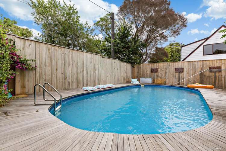 83 Atkinson Road Titirangi_13