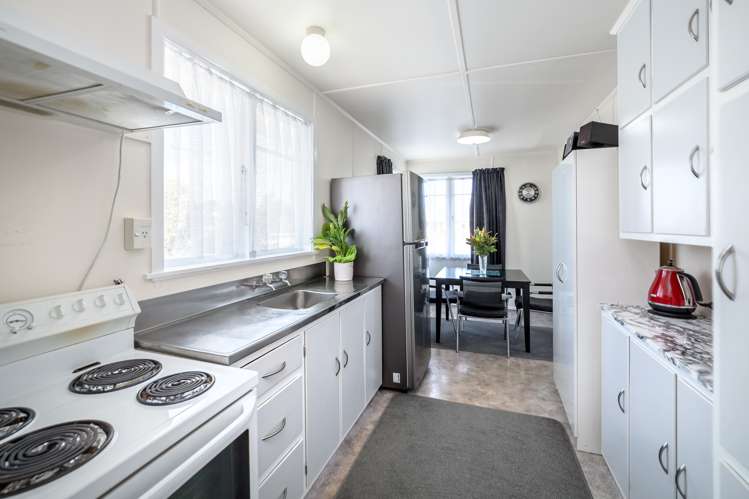 39 Wavell Crescent Masterton_11