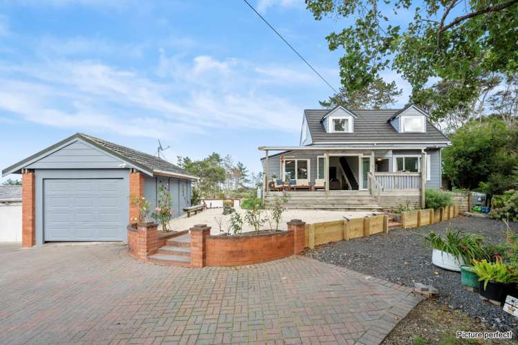 85 Kaipara Coast Highway_0