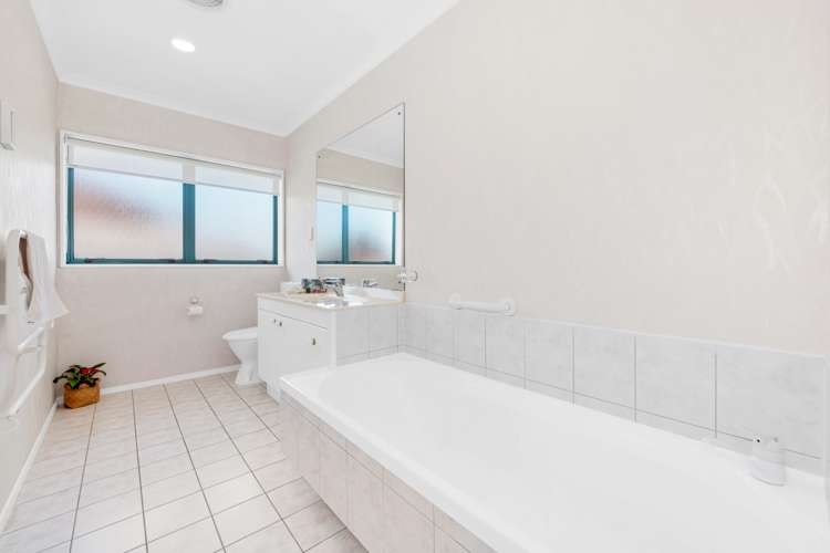 17 Covina Place Somerville_14