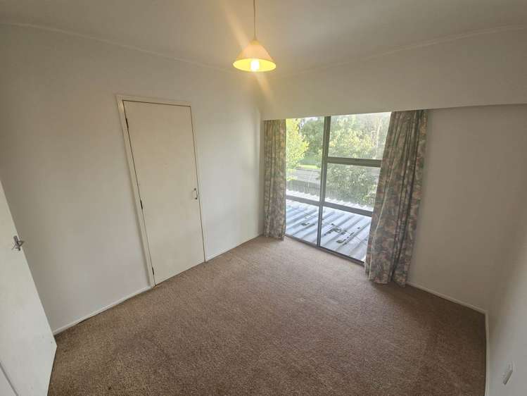 32 Tatariki Street Papakura_12
