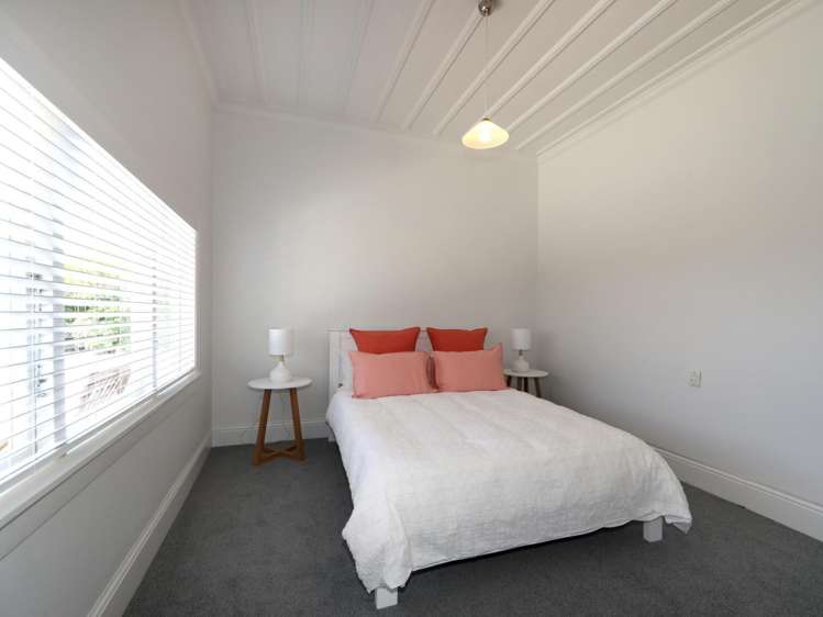 705 Collinge Road Mayfair_7