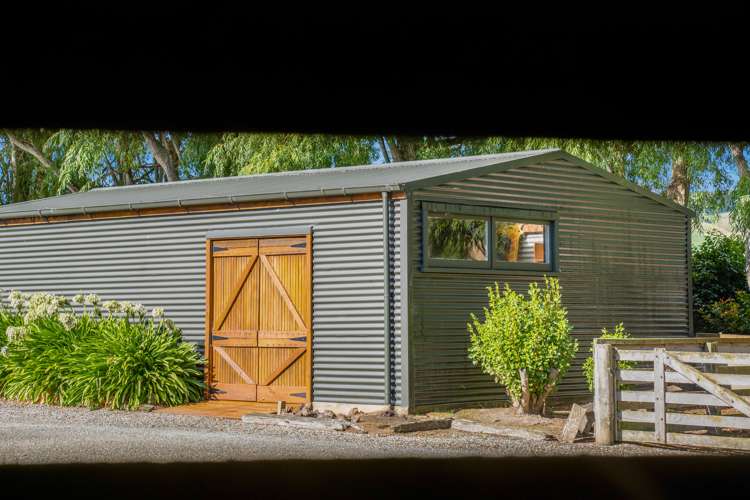 315 River Road Gore Surrounds_20