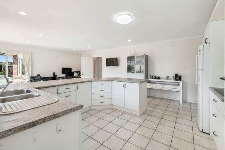 22 Crannog Fen Wattle Downs_15