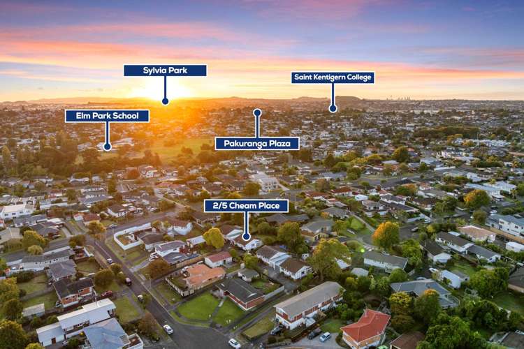 2/5 Cheam Place Pakuranga Heights_13