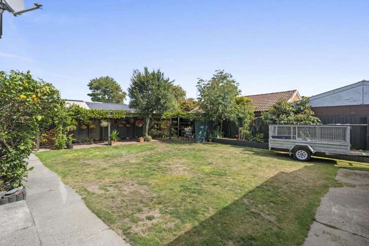 241 Shortland Street Aranui_25