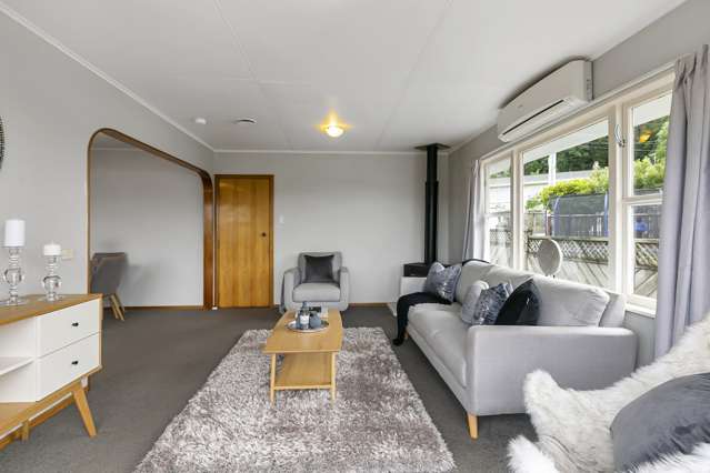 24 Kahikatea Grove Paparangi_3