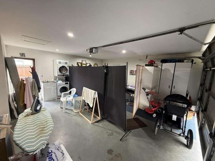 61 Woodbank Drive Glen Eden_17