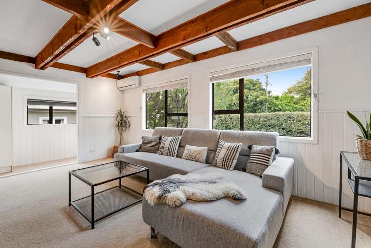 48 D'Oyly Drive Stanmore Bay_5