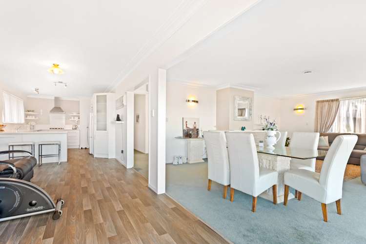 6 Colwill Road Massey_14