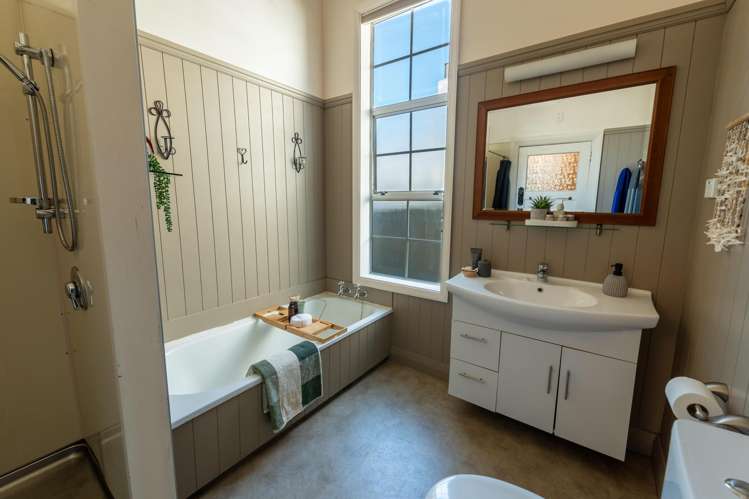 37 Duke Street Gladstone_27