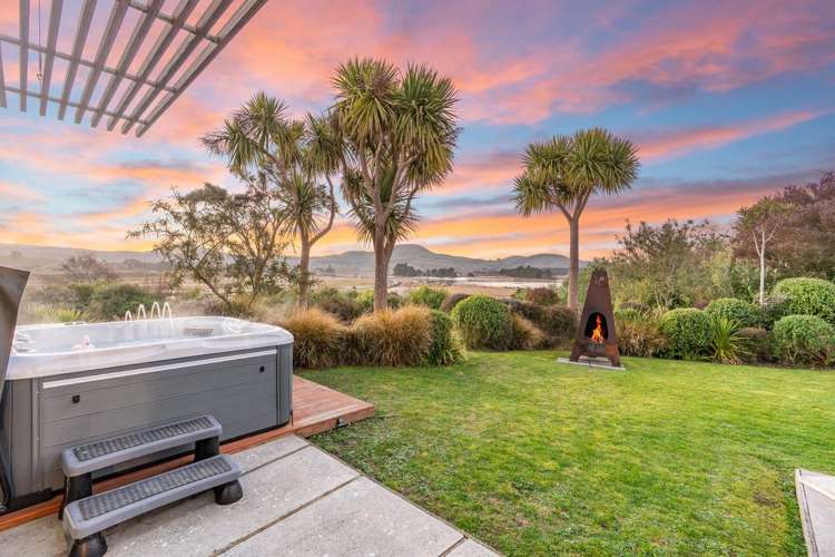 1440 Coast Road Karitane_5