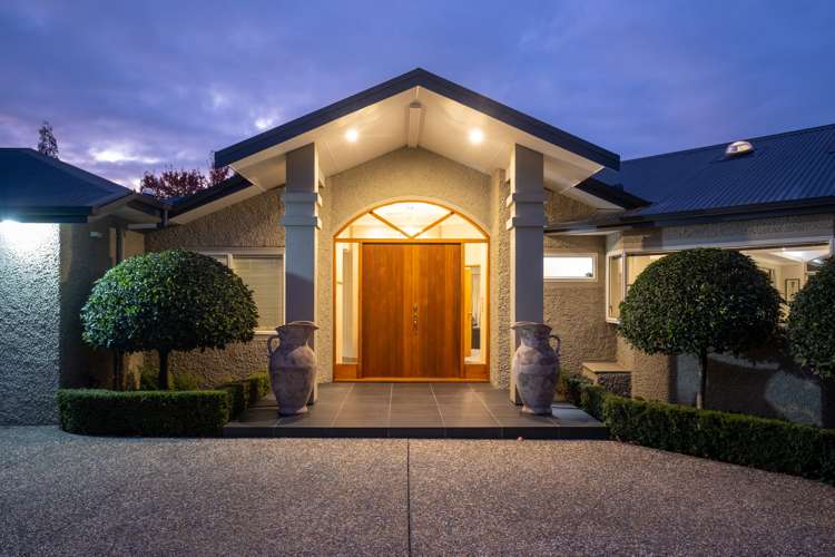 300 Nottingley Road Frimley_1