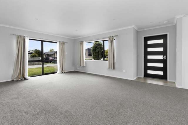 1 McCorquindale Drive 2743_4