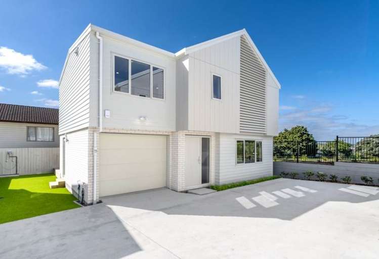 32 Glennandrew Drive_3