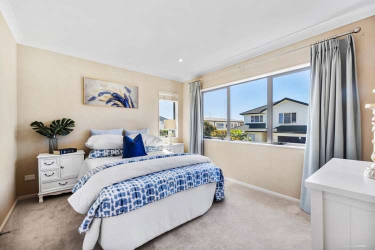 18 Bur Oak Terrace Schnapper Rock_16