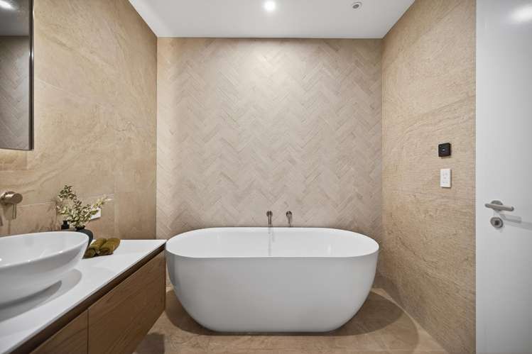 79 Middleton Road Queenstown Hill_19