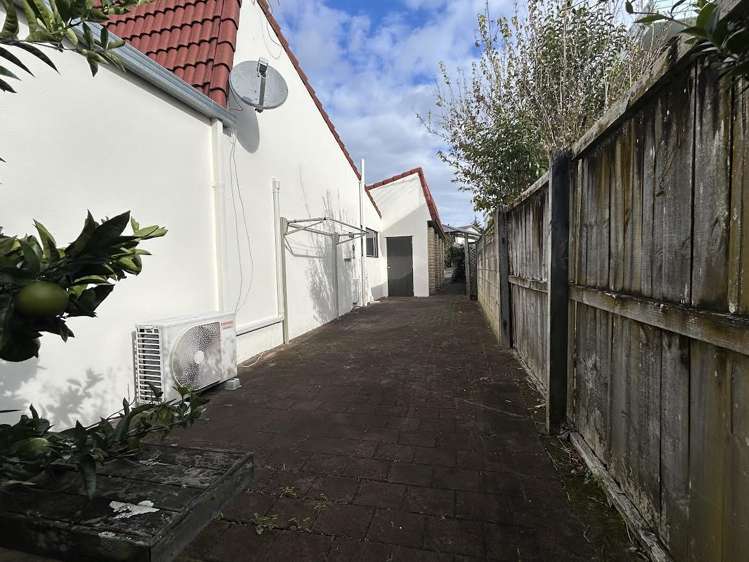 124 Bramley Drive Farm Cove_17