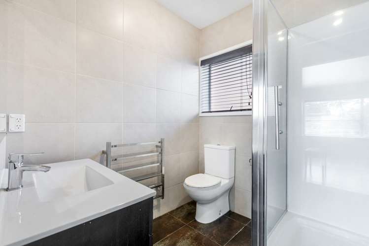 16 Glenroy Place Green Bay_14