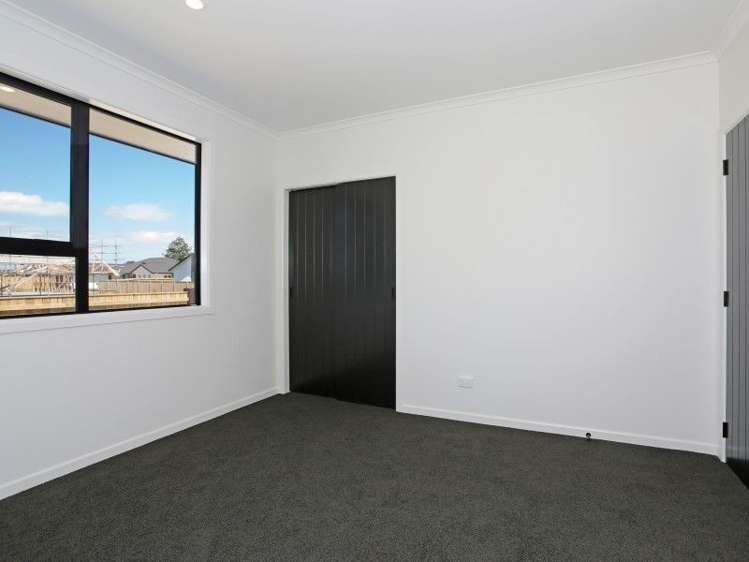 2 Mahi Grove Feilding_14