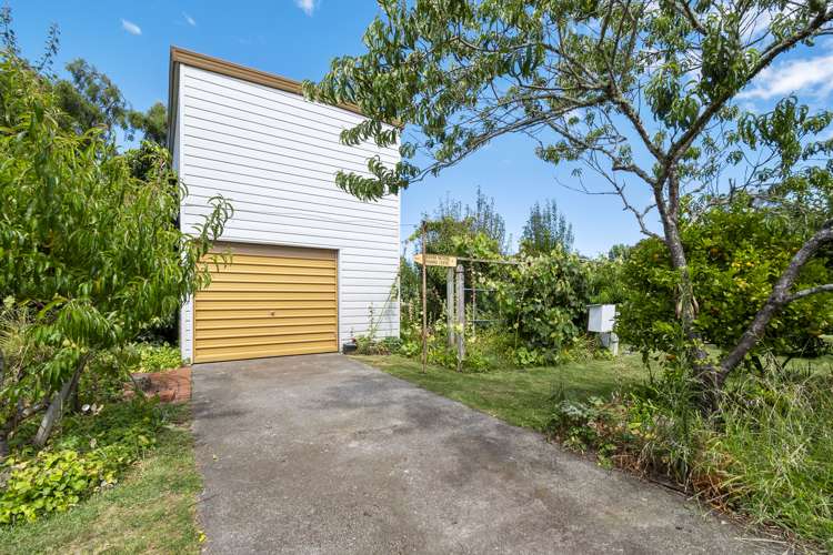 8 Ross Street Marton_24