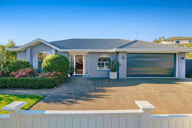 19 Esther Place Red Beach_23