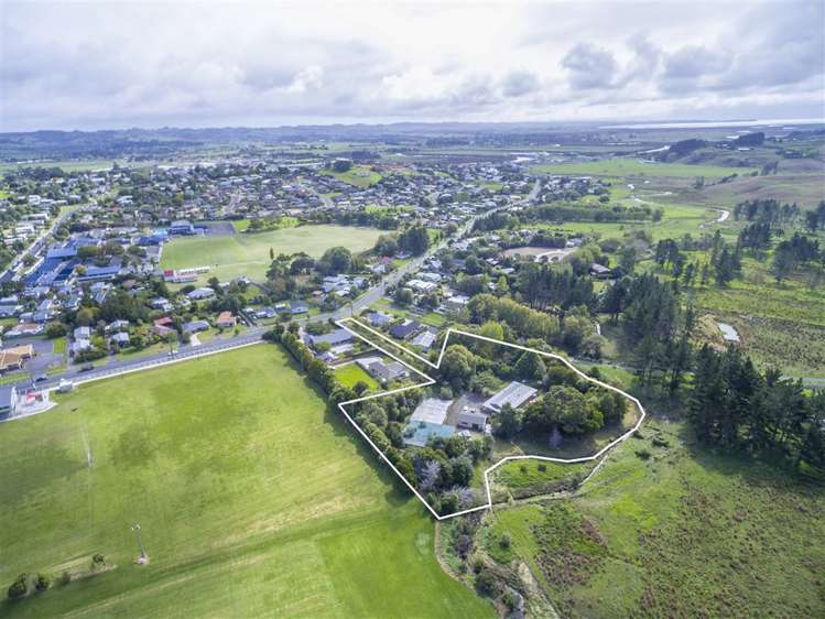144 Awaroa Road Helensville_2