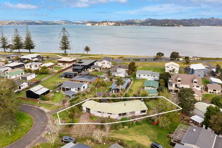 8 Parkland Place Whitianga_0