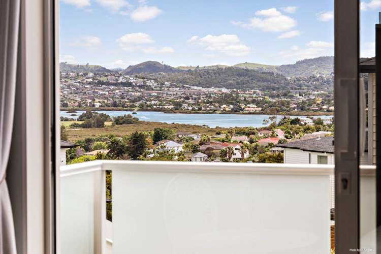 8 Spyglass Street Red Beach_17