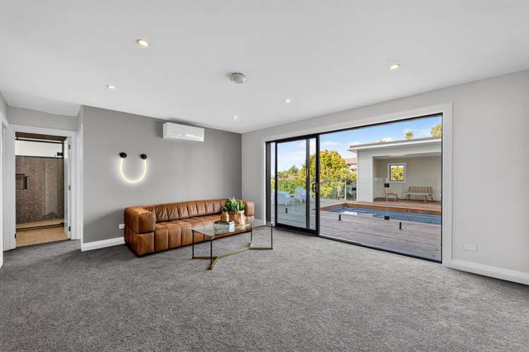 64 Codrington Cresent_2