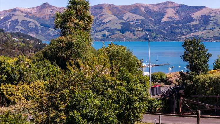 29 Settlers Hill Akaroa_9