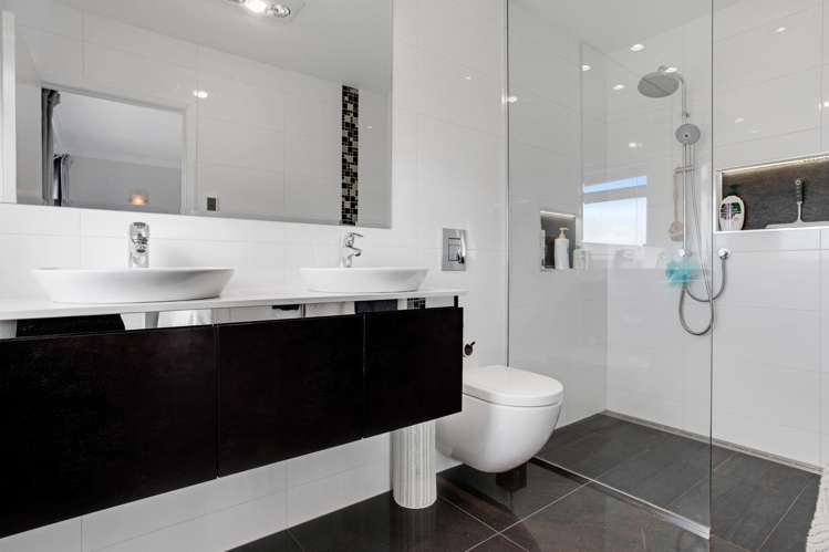 28a Churchill Road Cockle Bay_17