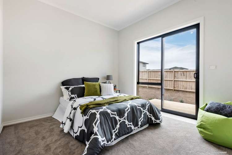 136 Eighth View Avenue Beachlands_11