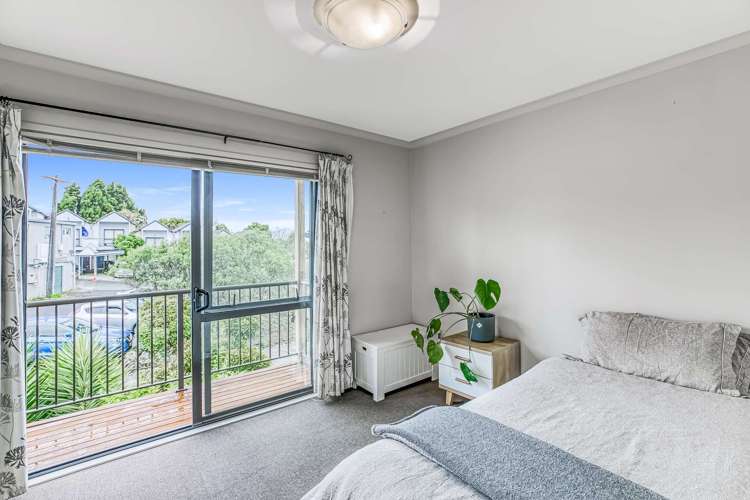 24/94 Glengarry Road Glen Eden_15