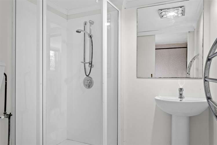 11 Kaplan Avenue Islington_15