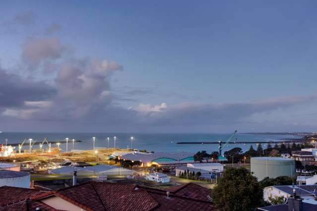 Combine Contemporary Architecture and Coastal Views