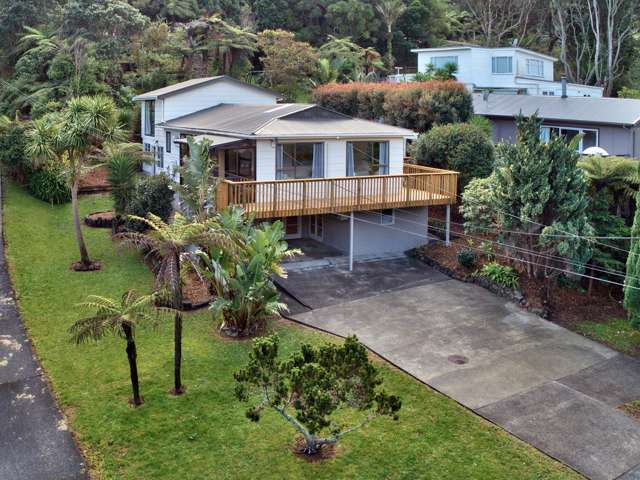 32 Foster Avenue Huia_1