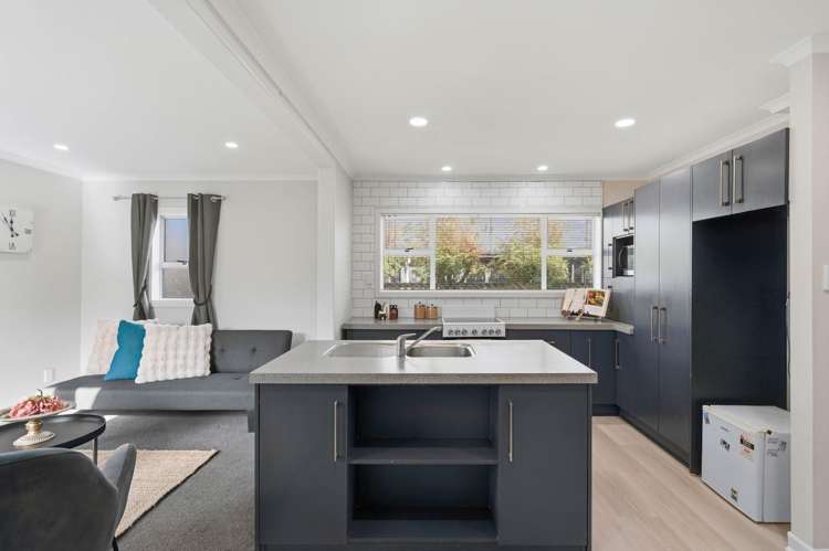 61 Paterson Street Grasmere_3